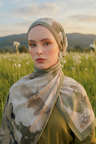 Moi Scarf Brume d’Amour Fransız İpeği Desenli Şal Soft Yeşil