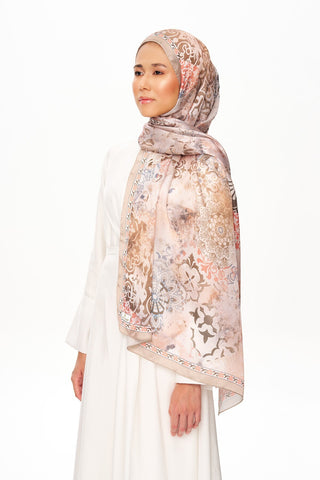 ETHEREAL BLOOM Refined Jan Jan Şal Koyu Bej