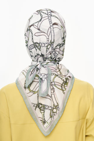 Moi Scarf Chaîne Éternelle Superior Soft Kare Eşarp Kırık Beyaz