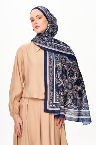 Moi Scarf Ombre Paisley Supérieure Soft Patterned Shawl Indigo
