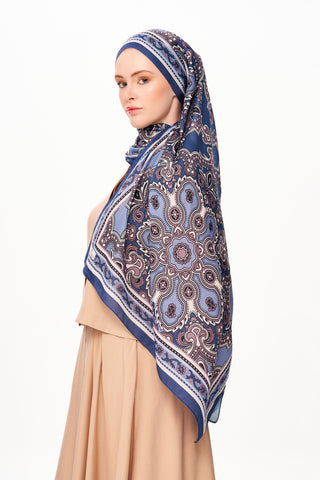 Moi Scarf Ombre Paisley Supérieure Soft Patterned Shawl Navy Blue