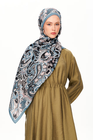 Moi Scarf Fleur Noire Zéro Poids Desenli Şal Mavi