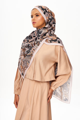 Moi Scarf Fleur Noire Zéro Poids Desenli Şal Toz Pembe