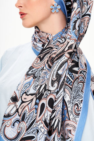Moi Scarf Fleur Noire Zéro Poids Desenli Şal Açık Mavi