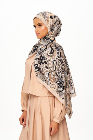 Moi Scarf Fleur Noire Zéro Poids Desenli Şal Koyu Bej