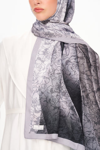Moi Scarf Écho d’Orient Zéro Poids Desenli Şal Parlak Gri