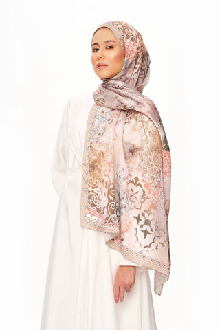 ETHEREAL BLOOM Refined Jan Jan Şal Koyu Bej