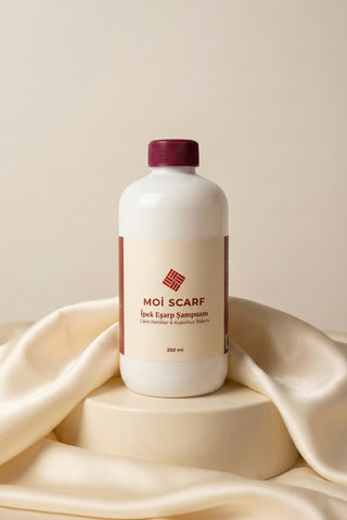 Moi Scarf İpek Eşarp Şampuanı – Canlı Renkler & Kusursuz Bakım, 250 ml